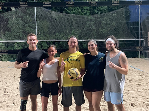 Lucky Ducks, Monday Coed B 6's